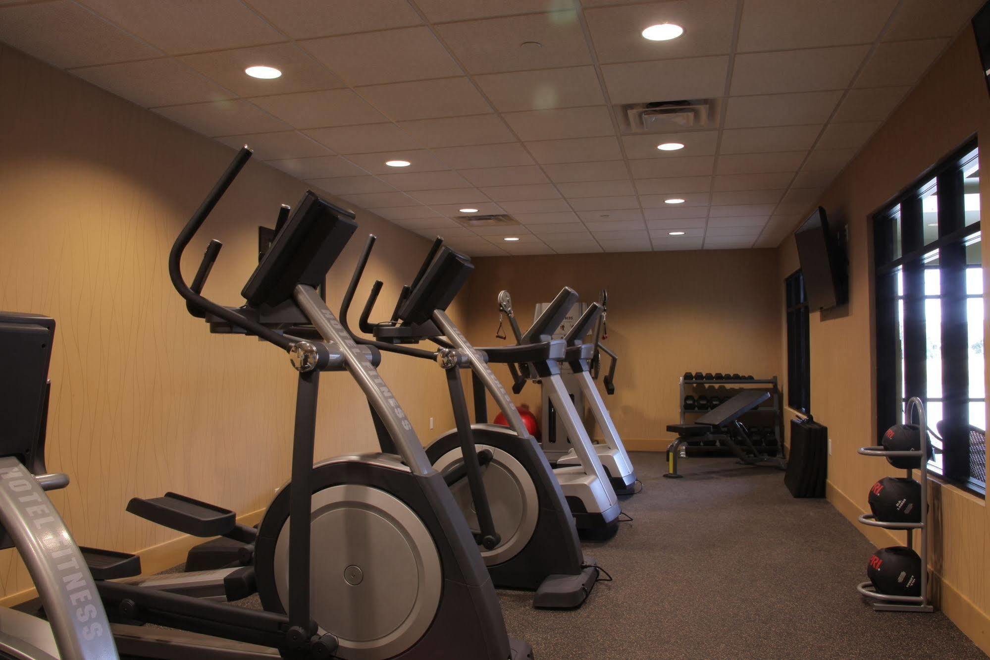 Little Missouri Inn & Suites Watford City Экстерьер фото