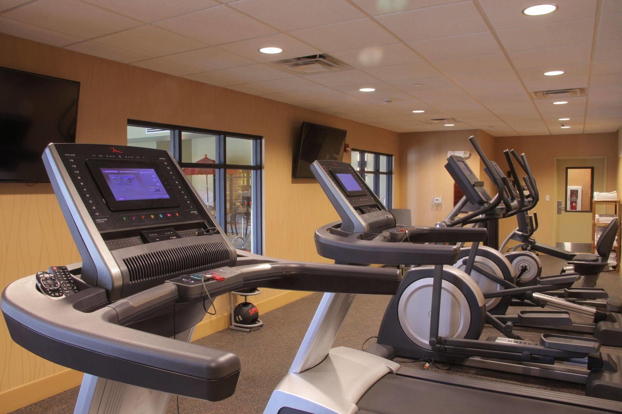 Little Missouri Inn & Suites Watford City Экстерьер фото