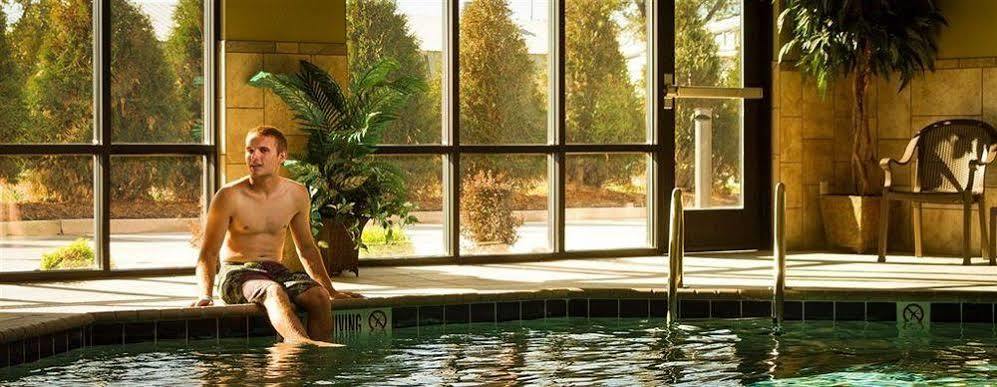 Little Missouri Inn & Suites Watford City Экстерьер фото