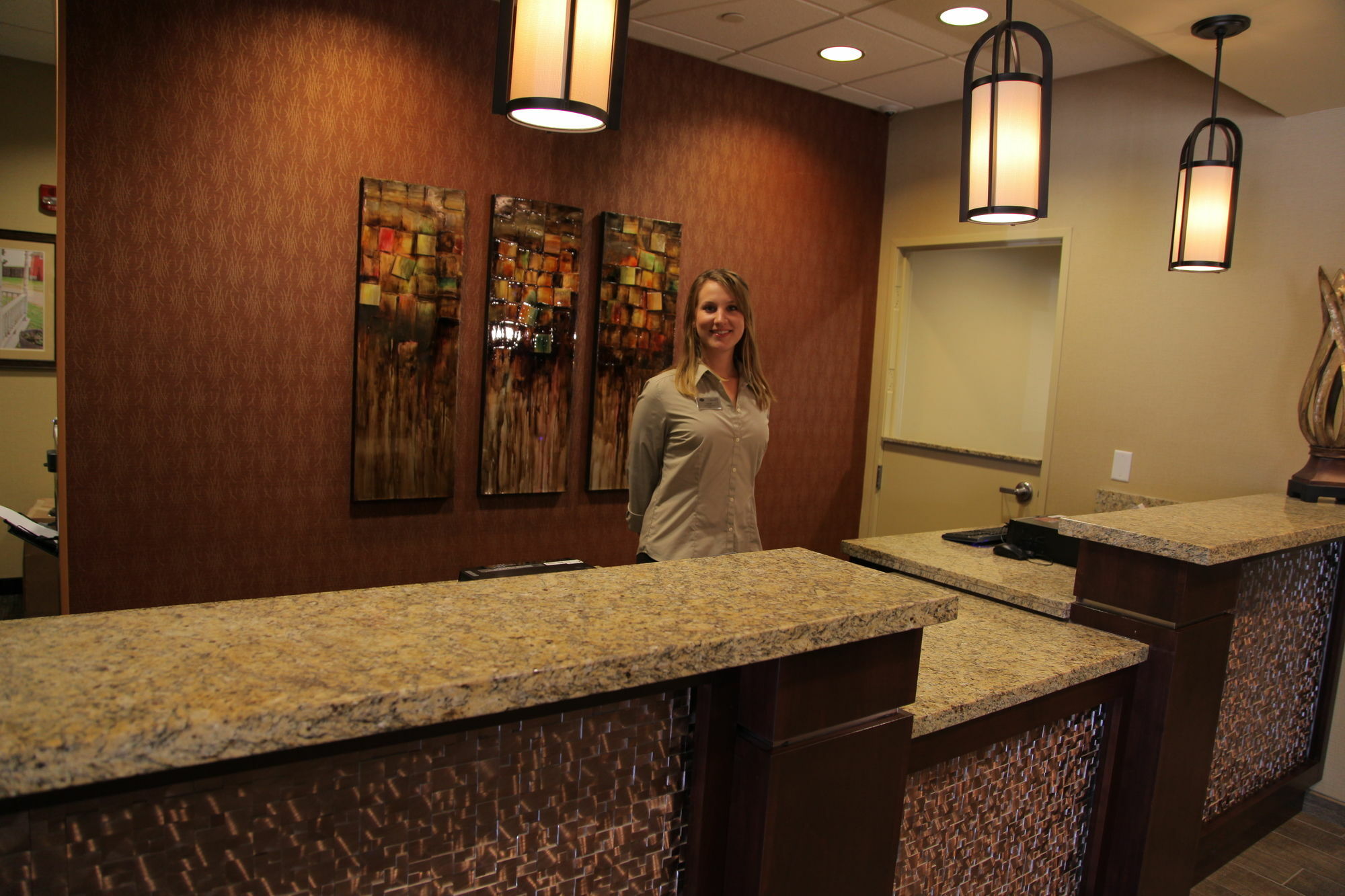 Little Missouri Inn & Suites Watford City Экстерьер фото